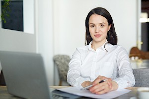 Director / Directora de Oficina