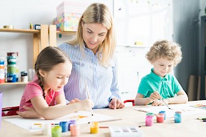 Profesor / Profesora de Arte / Artesanía