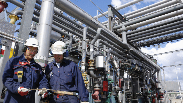 Carrera en Ingeniería en Petróleo
